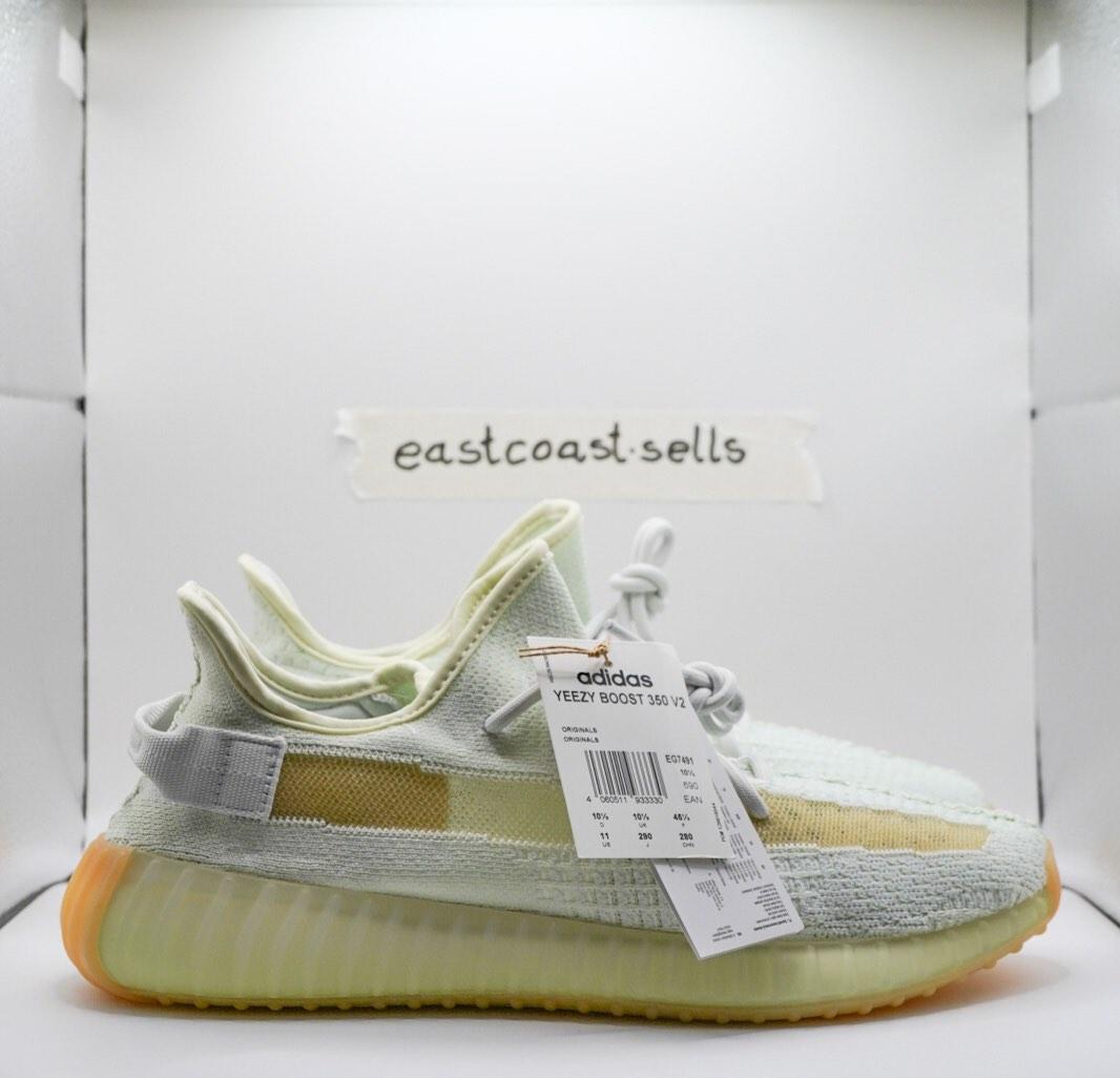 YEEZY BOOST 350 V2 HYPERSPACE SIZE US 11 UK 10.5