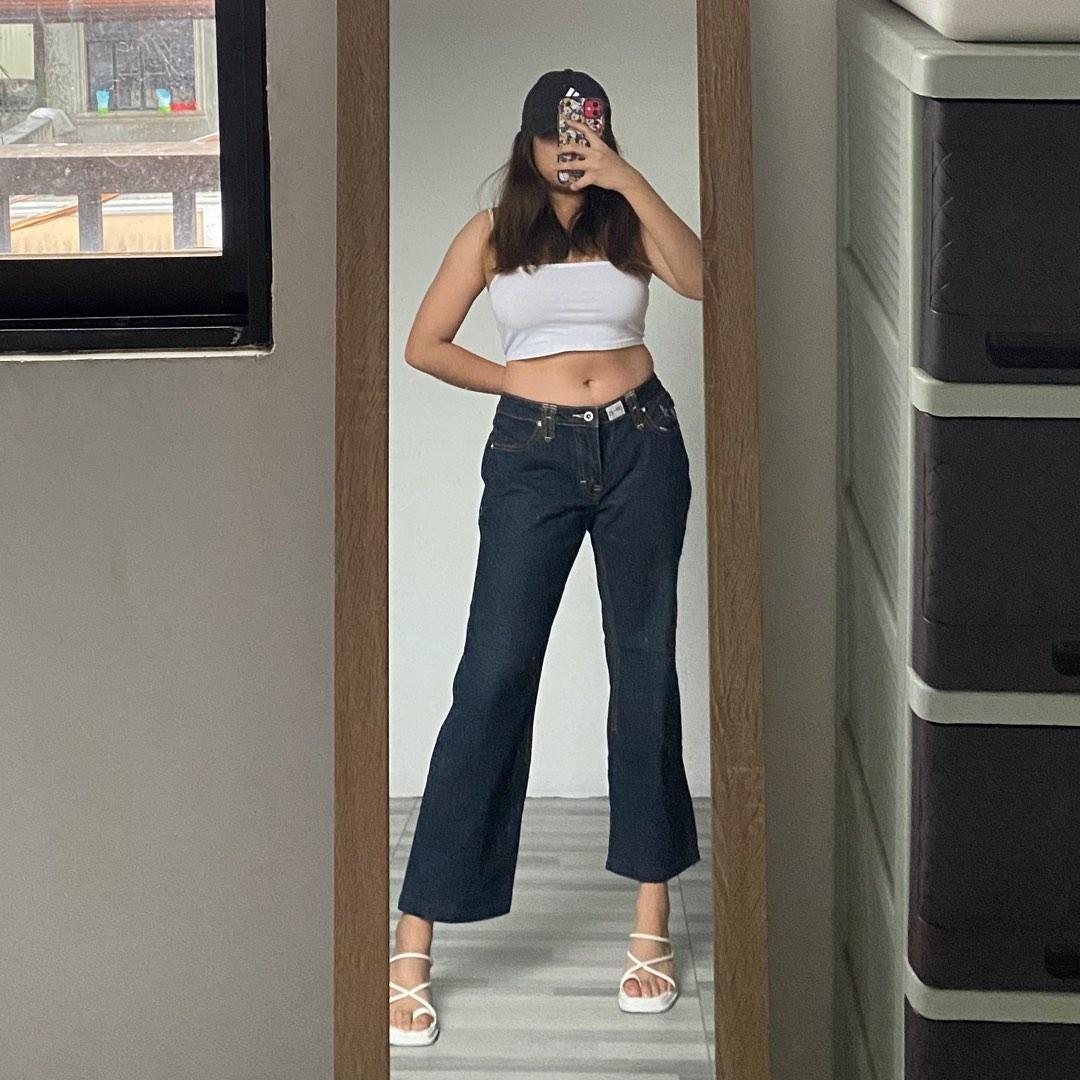 Low-waist flare jeans - Women's fashion