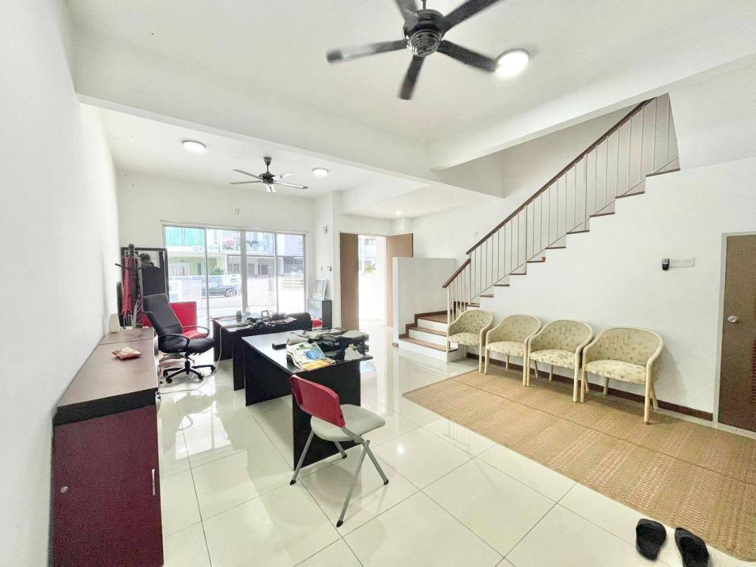 3 Storey Link House, Jln Selasih 20, Taman Selaseh Fasa 2 Batu Caves