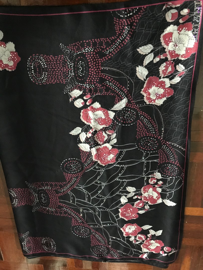 ariani shawl price