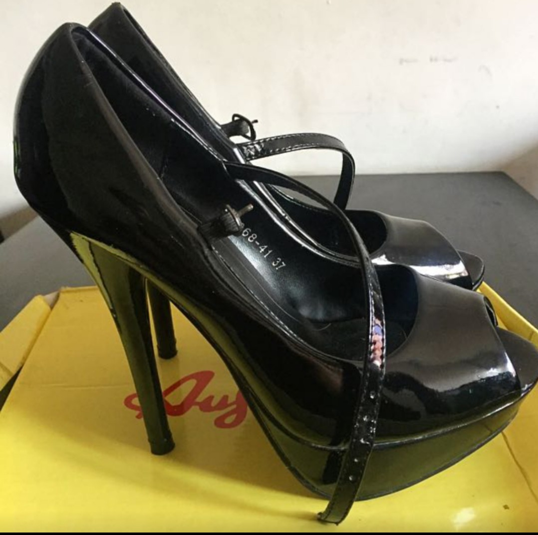 Australian black high heels shoes, Women's Fashion, Footwear, Heels on ...