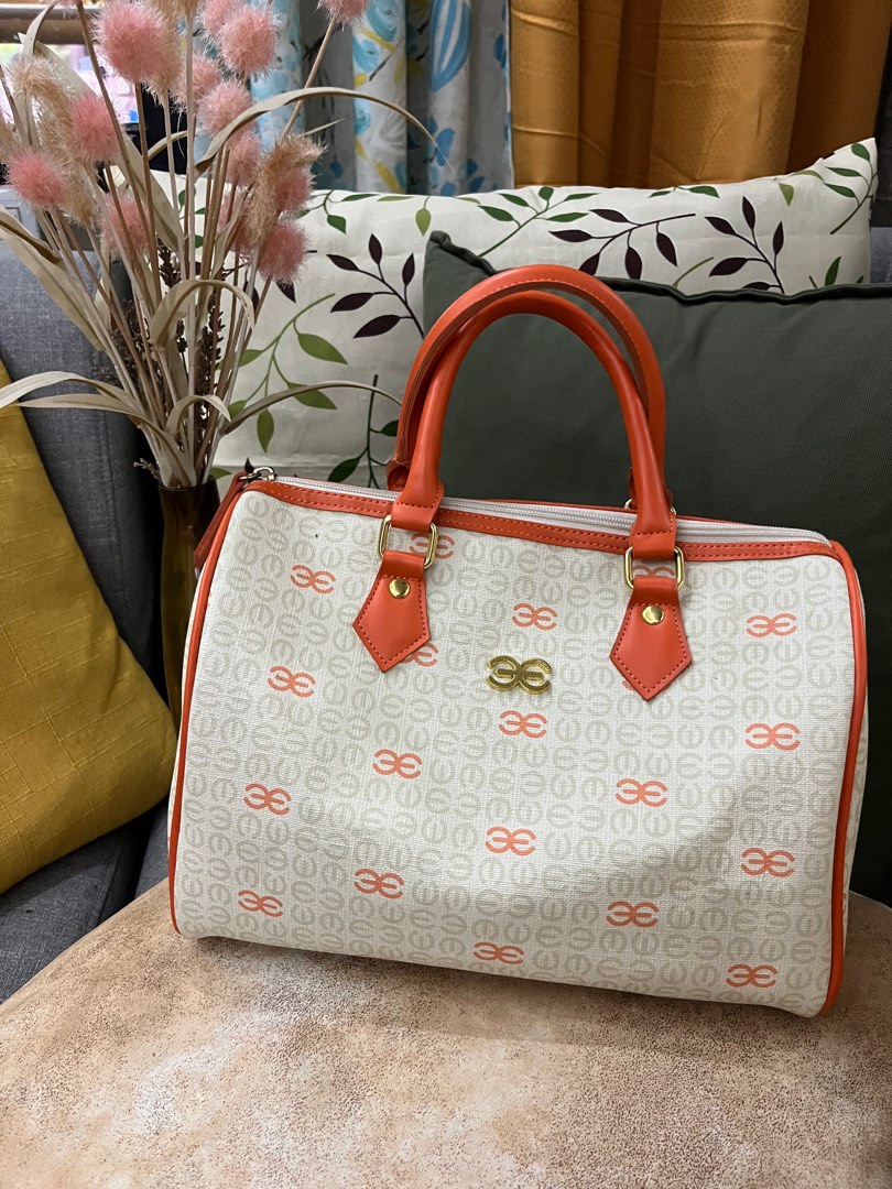 Authentic Esquire Handbag Speedy 30, Luxury, Bags & Wallets on Carousell