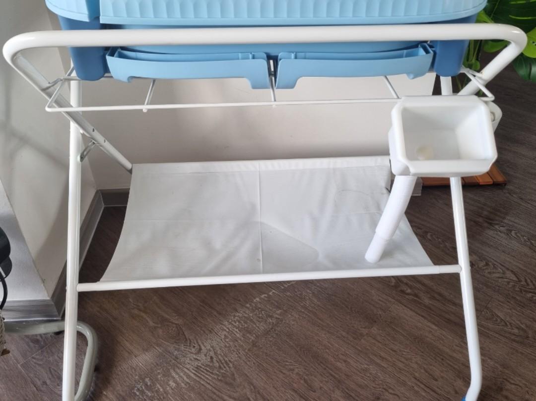 Baby Bathtub stand for sale Babies Kids Bathing Changing