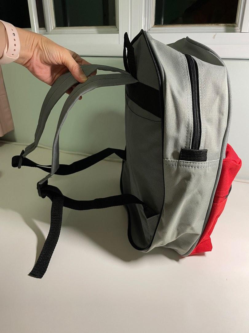 Backpack (Category: Backpacks) located in Singapore. Submitted by bentlyong (Listing ID 1186026098, Image 3). Description: Never used before. Light n durable canvas backpack. Can fit A4 size papers. Has front pocket L 34 W32 B8 cm.