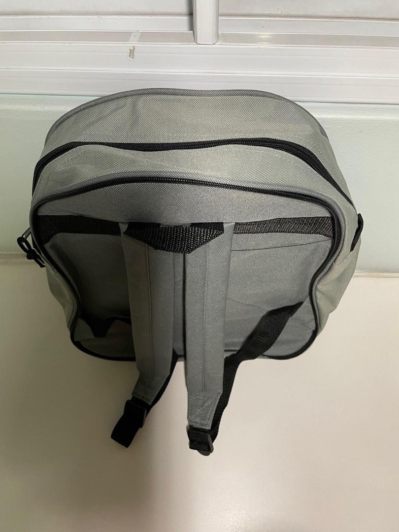Backpack (Category: Backpacks) located in Singapore. Submitted by bentlyong (Listing ID 1186026098, Image 5). Description: Never used before. Light n durable canvas backpack. Can fit A4 size papers. Has front pocket L 34 W32 B8 cm.