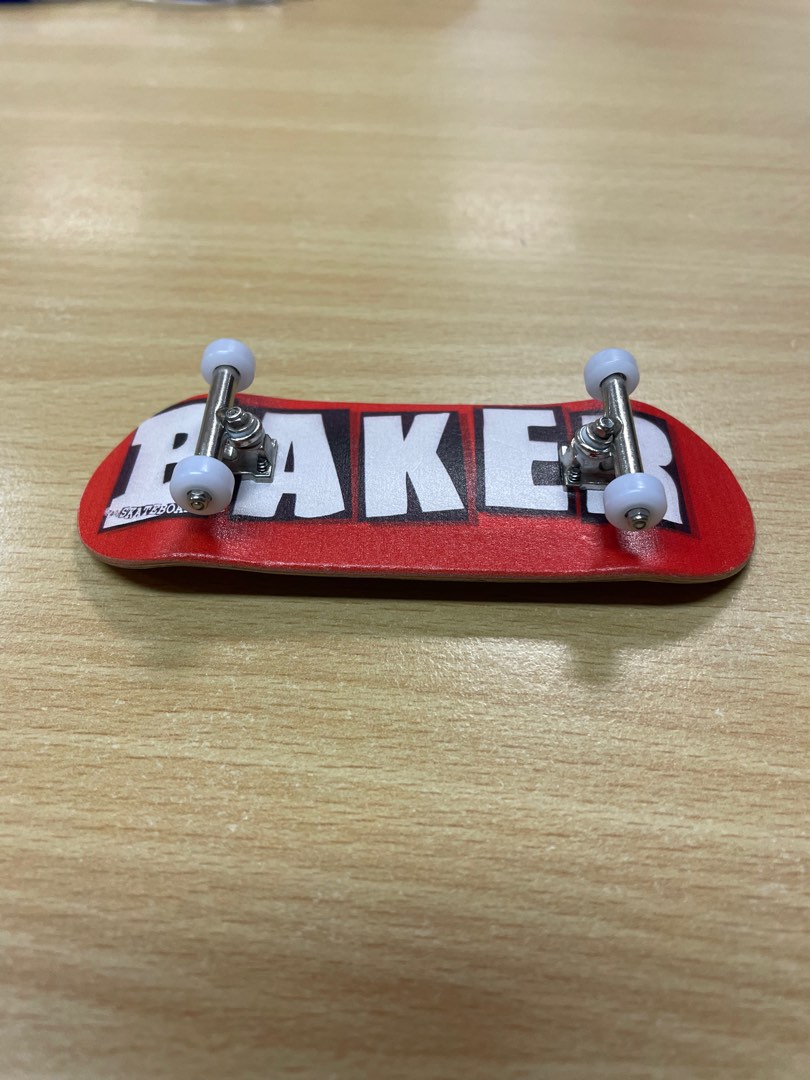 Baker fingerboard clearance