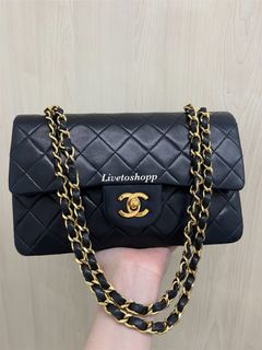 (Category: ) located in . Submitted by livetoshopp (Listing ID 1180614664, Image 1). Description: .