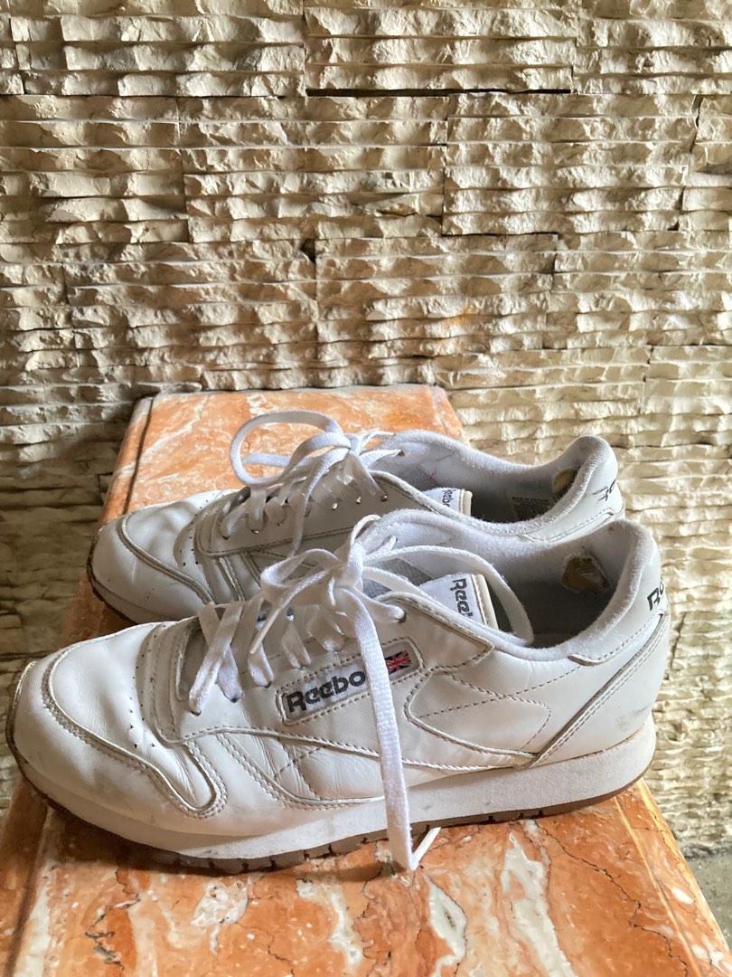 Classic Reebok Shoes, Men's Fashion, Footwear, Sneakers on Carousell