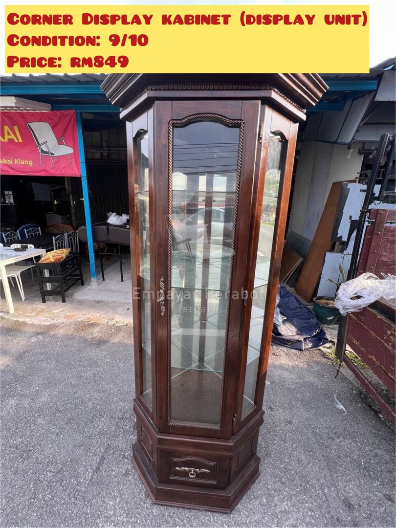 Corner Display (Display Unit), Furniture & Home Living