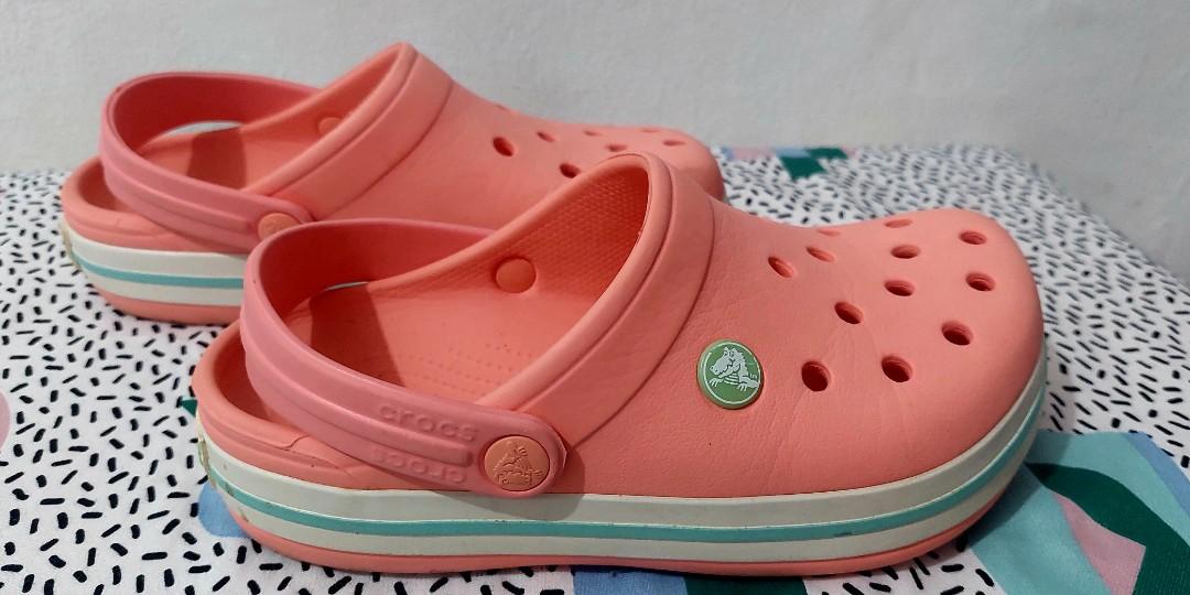 Crocs havaianas best sale