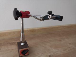 Dial gauge magnetic stand base and holder