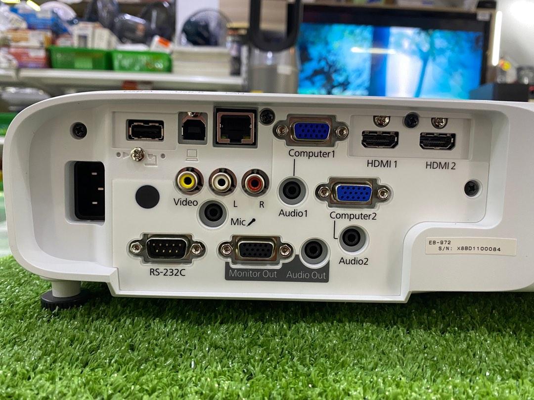 EPSON EB972 XGA 3LCD PROJECTOR, TV & Home Appliances, TV