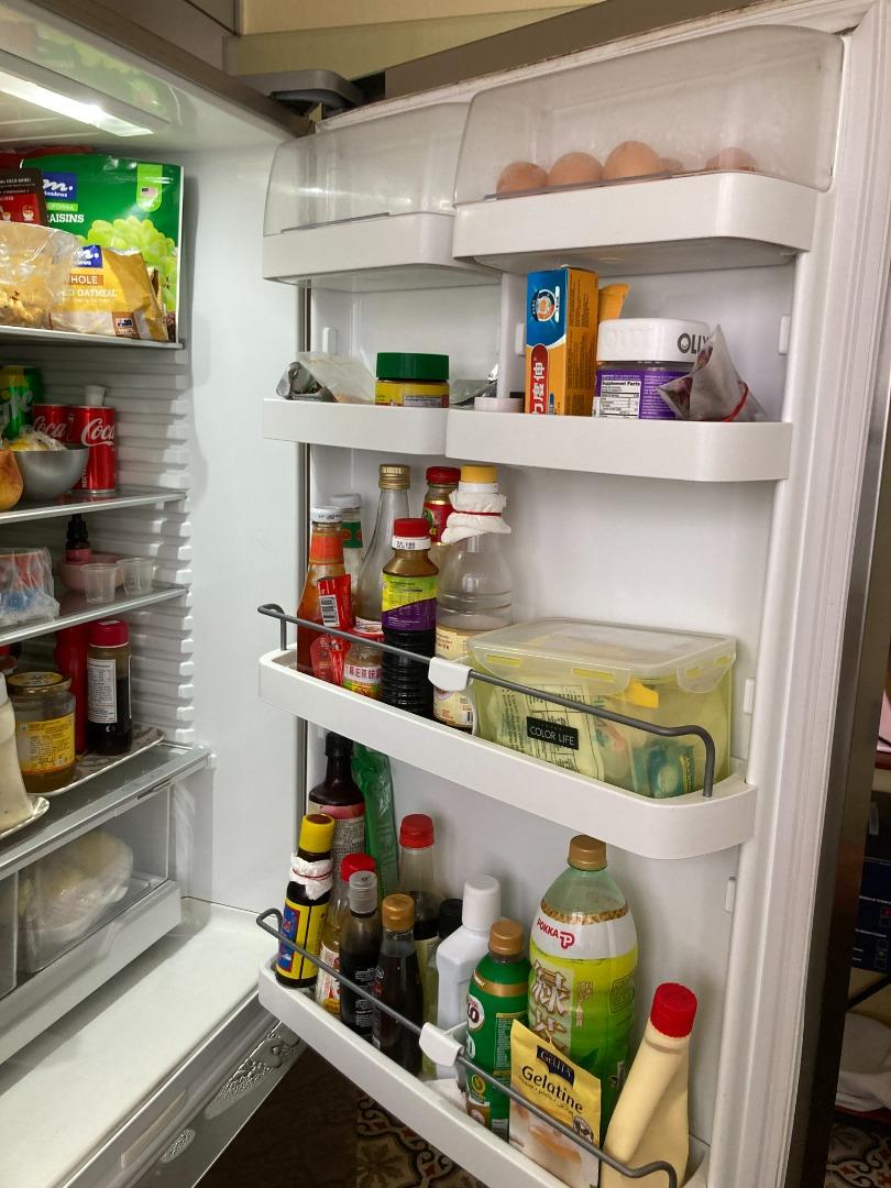 Fisher & Paykel Refrigerator E402B (with plumbing for chilled water and