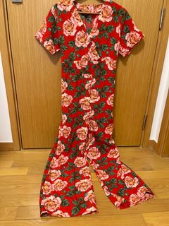 (Category: ) located in . Submitted by lovelyclothesx (Listing ID 1186002997, Image 1). Description: .