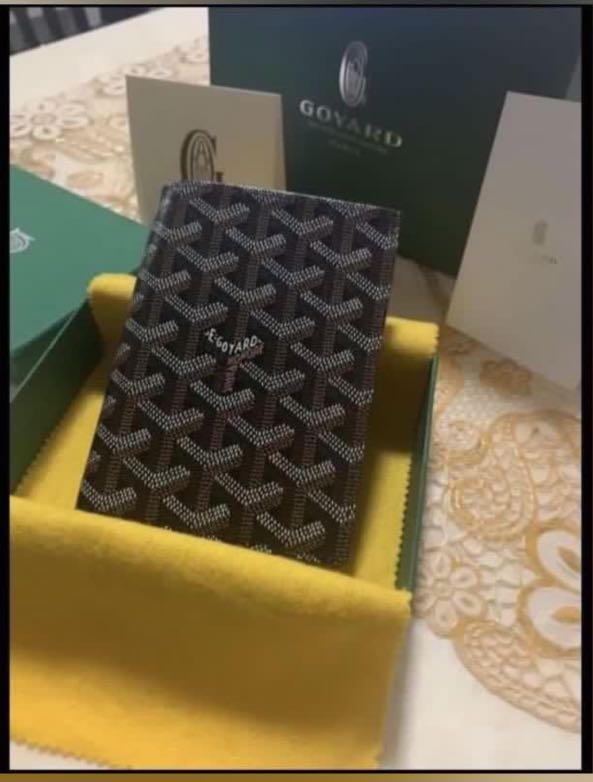 Goyard passport wallet card holder, Men's Fashion, Watches