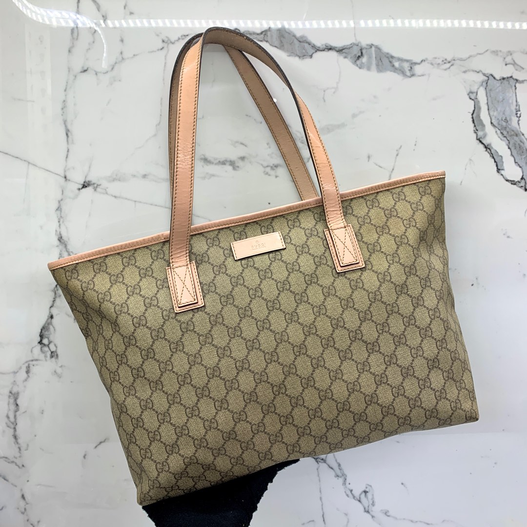 Gucci 211137 on sale