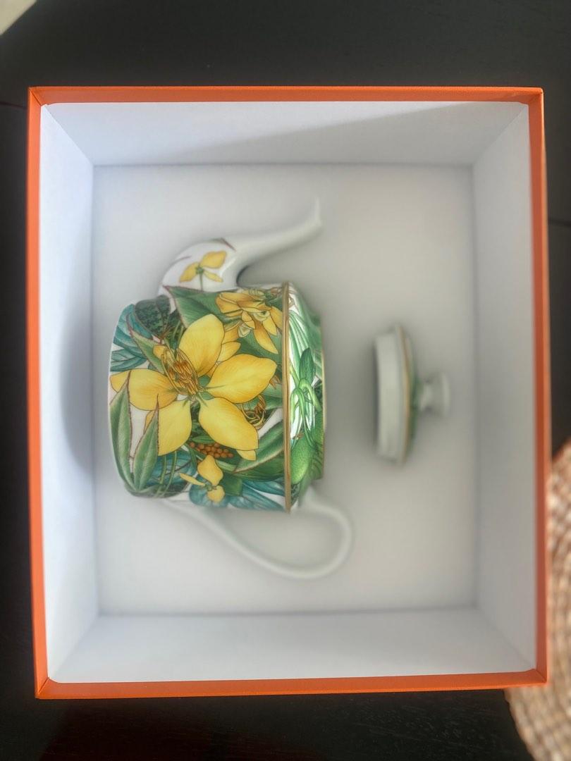 Hermes Passifolia Teapot, Furniture & Home Living, Kitchenware