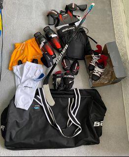 Like new Bauer youth hockey starter set (fits 7y-9y) hockey skates (size Y13)