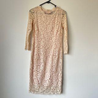 Long sleeve midi laced dress