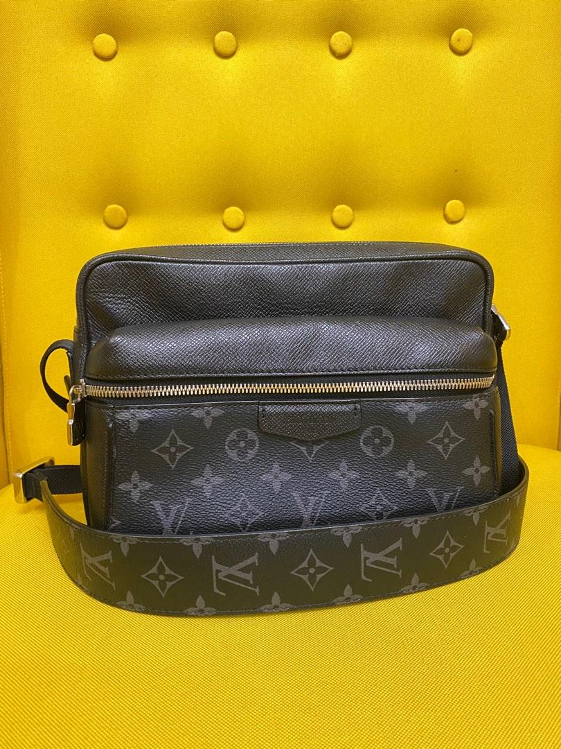 Louis Vuitton Mens Messenger Bag, Luxury, Bags & Wallets on Carousell