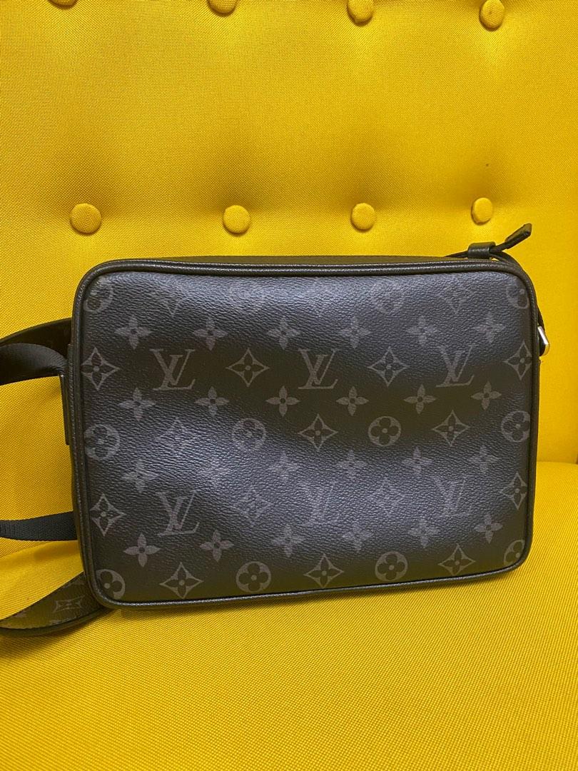 Louis Vuitton Mens Messenger Bag, Luxury, Bags & Wallets on Carousell