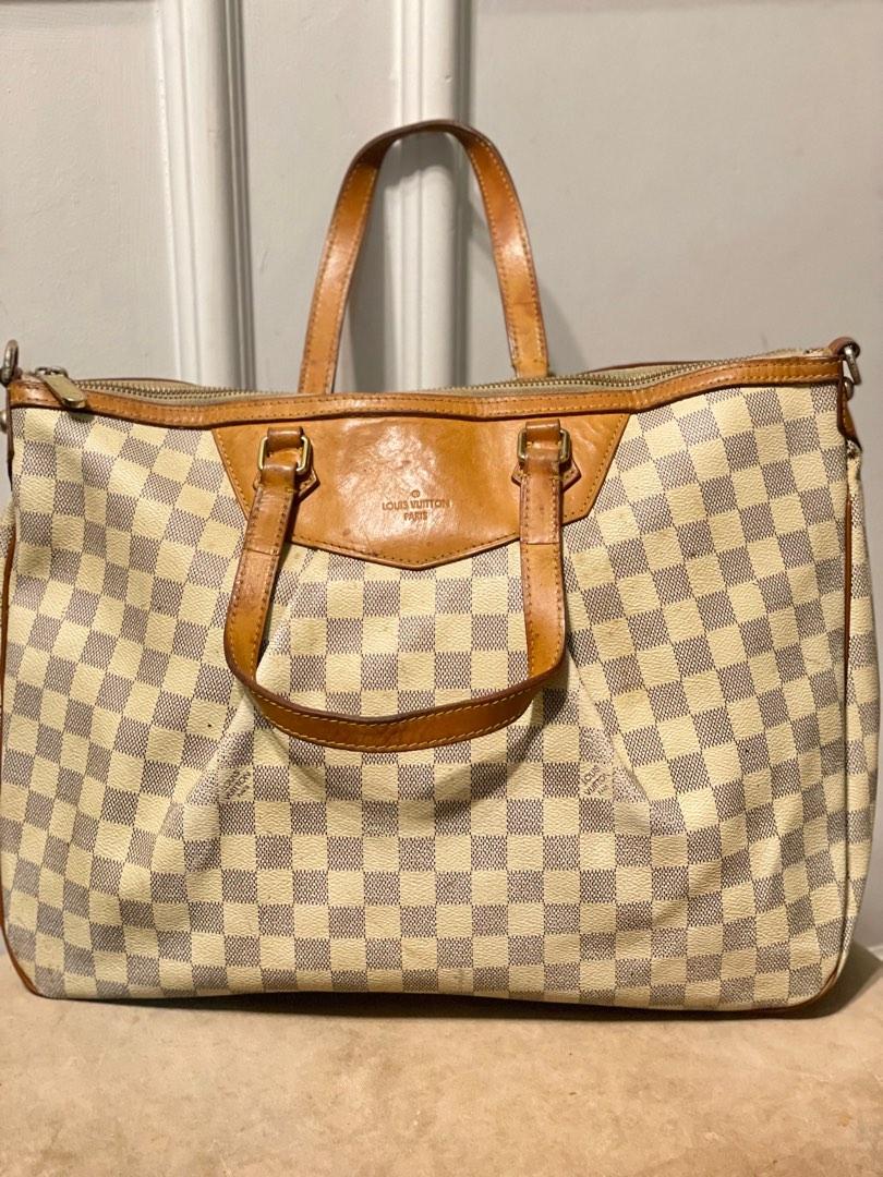 Lv hand discount carry bag