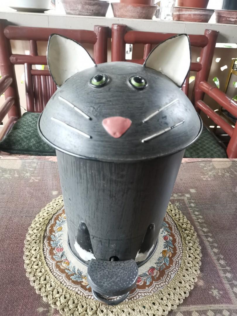 Metal Cat Garbage Can, Furniture & Home Living, Home Improvement
