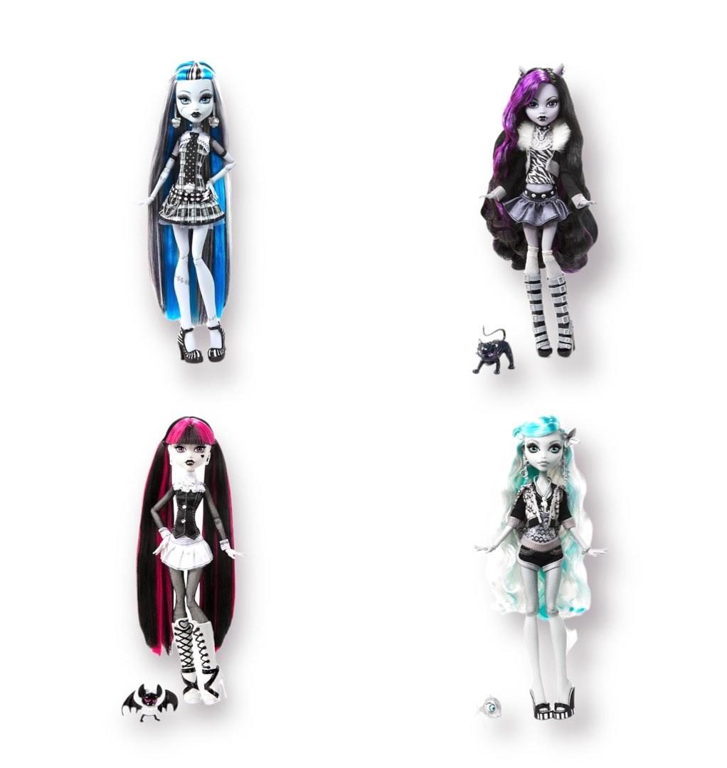 Monster High Collectors Reel Drama Dolls (Frankie Stein, Clawdeen Wolf,  Draculaura, Lagoona Blue)