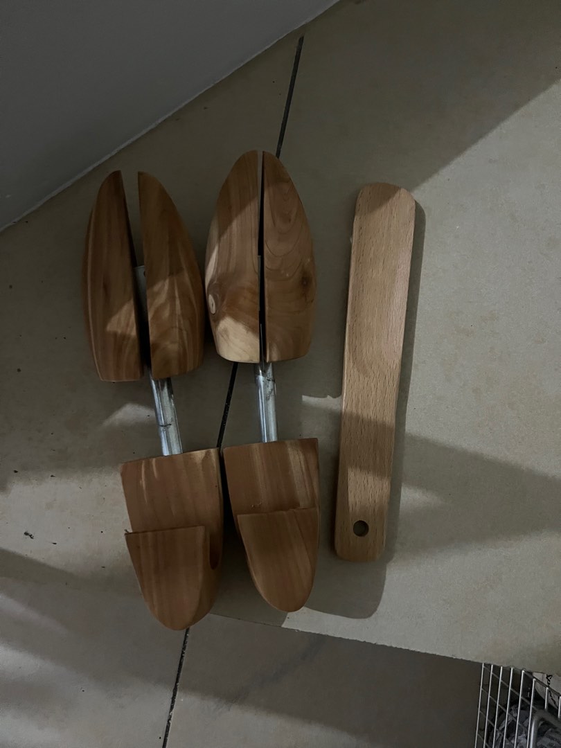 Muji shoe shaper, Women's Fashion, Footwear, Shoe inserts on Carousell