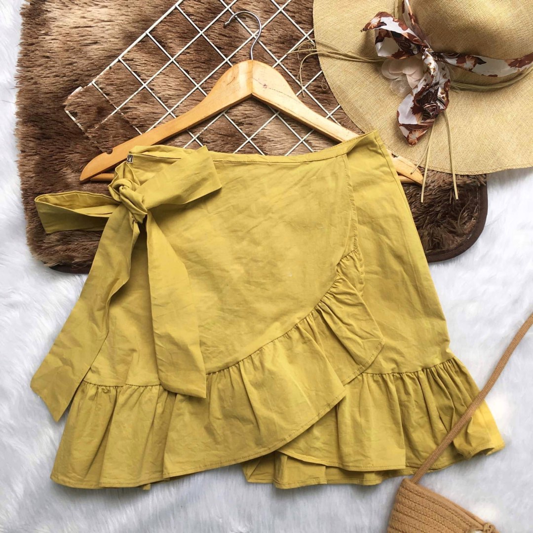 Mustard Skirt, Womens Fashion, Bottoms, Skirts on Carousell