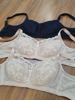 (Category: ) located in . Submitted by xypreloved26 (Listing ID 1186073467, Image 1). Description: .