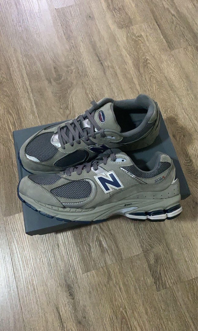 New Balance ML2002RA US9.5 Men s Fashion Footwear Sneakers on Carousell