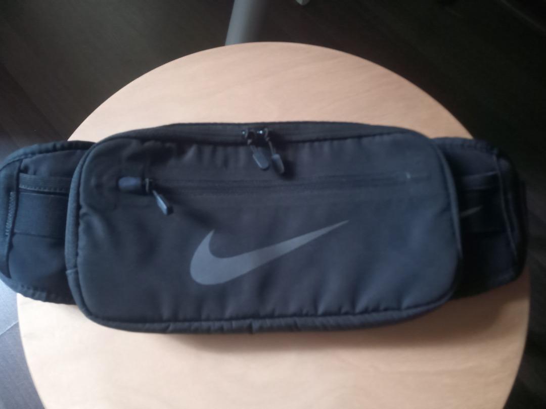 Nike run hip pack deals