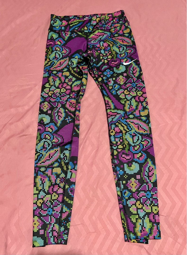 tan nike leggings