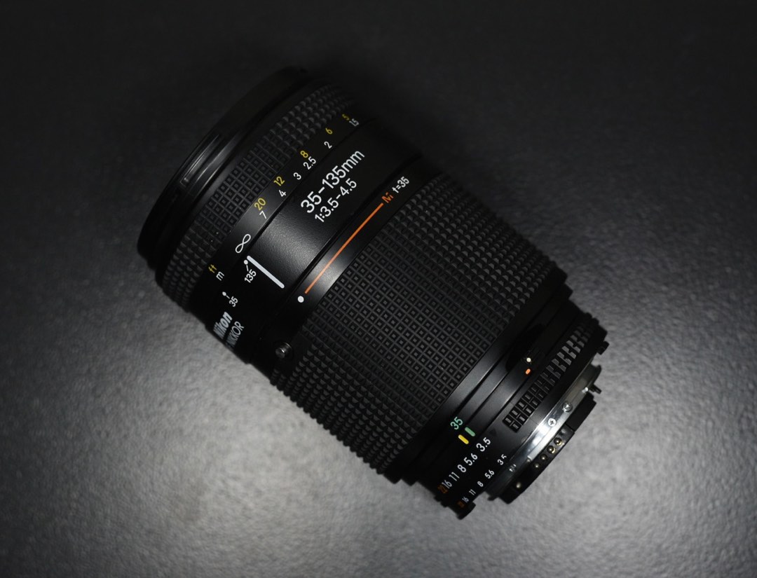 經典古物】Nikon AF Nikkor 35-135mm Macro Ais F3.5-4.5 微距自動鏡頭
