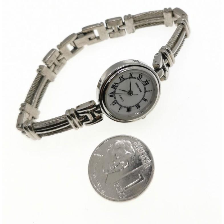 ORIGINAL JONES WEAR STAINLESS WATCH (Category: Luxury Watches) located in Manila. Submitted by rarepenguinph (Listing ID 1186089632, Image 3). Description: COMES WITH FREE WATCH BOX ✓Vintage style analog watch bought from US ✓Stainless steel back case ✓Band Length- 6.70 inches ✓Band Color - silver tone ✓SLIGHTLY USED - still in good running condition and aesthetically pleasing, like new ✓With NEW branded battery included Please manage your expect