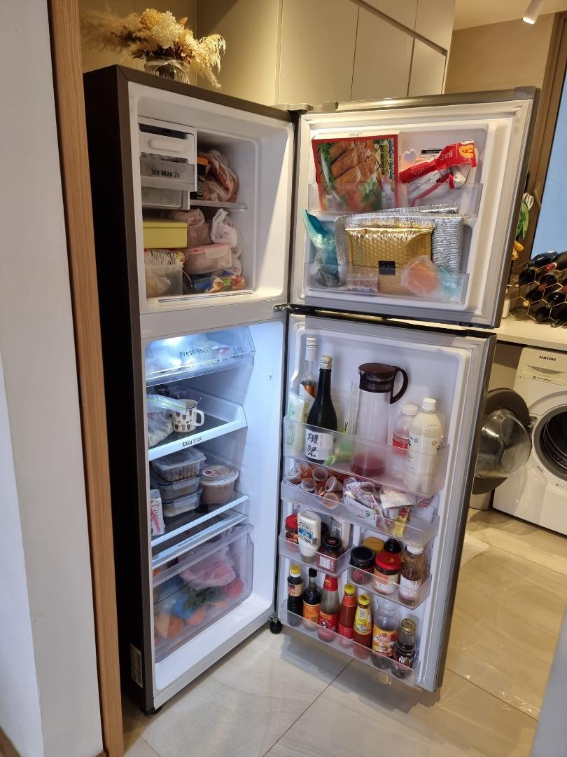 Samsung 2Door Fridge / Freezer, TV & Home Appliances, Kitchen