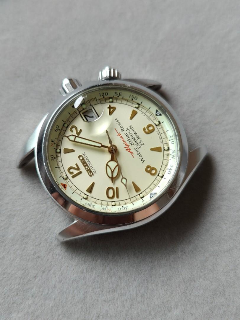 Alpinist cream 2025 dial