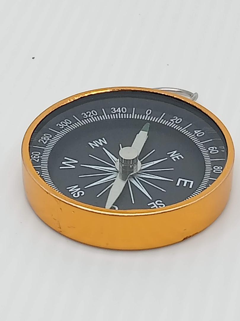 Simple Pocket Compass, Everything Else on Carousell