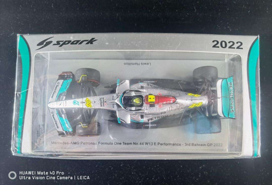 Spark F1 - S8515 - 1:43 MERCEDES-AMG PETRONAS F1 W13 E PERFORMANCE