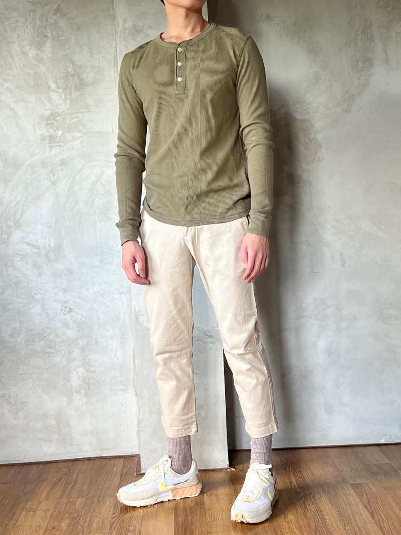 Uniqlo power set henley long sleeves and cropped chino, Men's Fashion