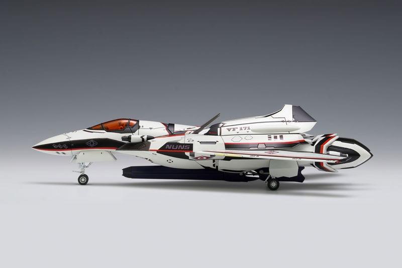 Wave Model Kit Macross Frontier 1/72 VF171EX Nightmare Plus EX