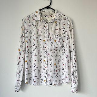 White and floral button up blouse