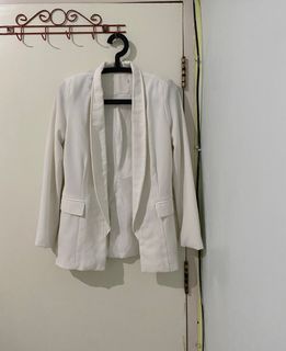 (Kategori: ) berada di . Dikirim oleh something_borrowed (ID iklan 1186070903, Gambar 1). Deskripsi: .