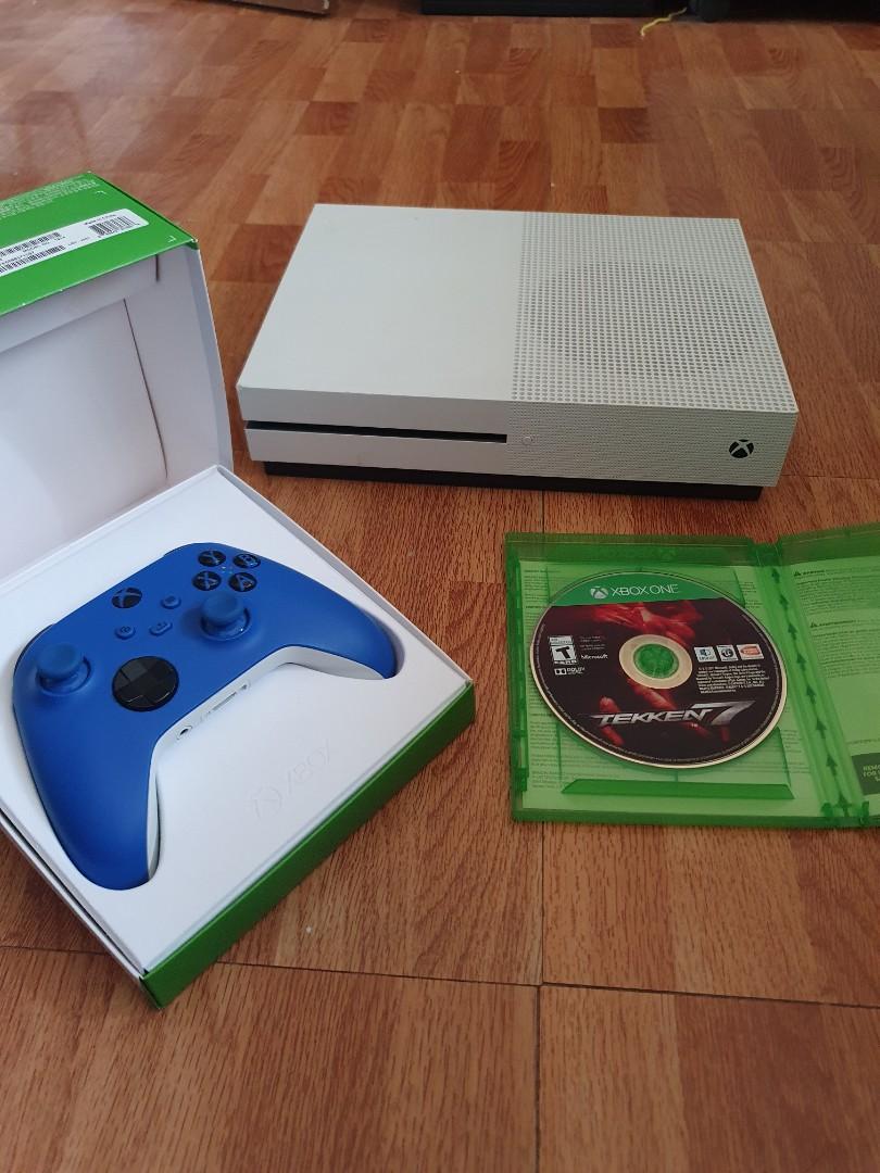 XBOX ONE S, 1tb (Category: Xbox) located in Manila. Submitted by kiddgamer (Listing ID 1185961460, Image 2). Description: Selling my unit. No issues. all inclusions are in the picture. Can be delivered nationwide thru Lbc Grab or Lalamove..