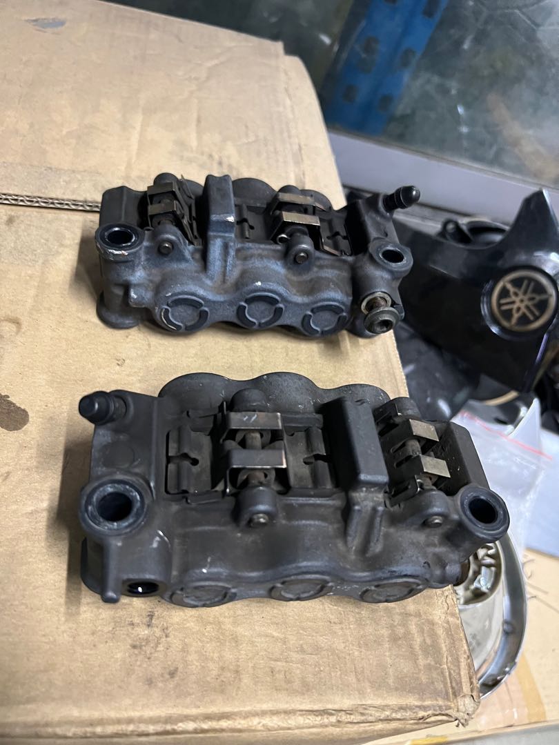 Yamaha R1 brake calipers, Motorcycles, Motorcycle Accessories on Carousell