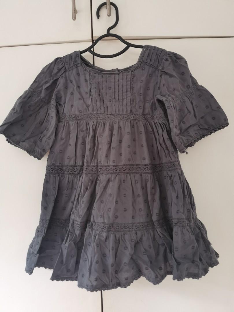 Zara kids dress (Category: Babies & Kids Fashion) located in Las Pinas. Submitted by destashingpinayph (Listing ID 1185961135, Image 1). Description: Once worn Size 3-4 on tag may firlt til petite 5y.o Decluttering.
