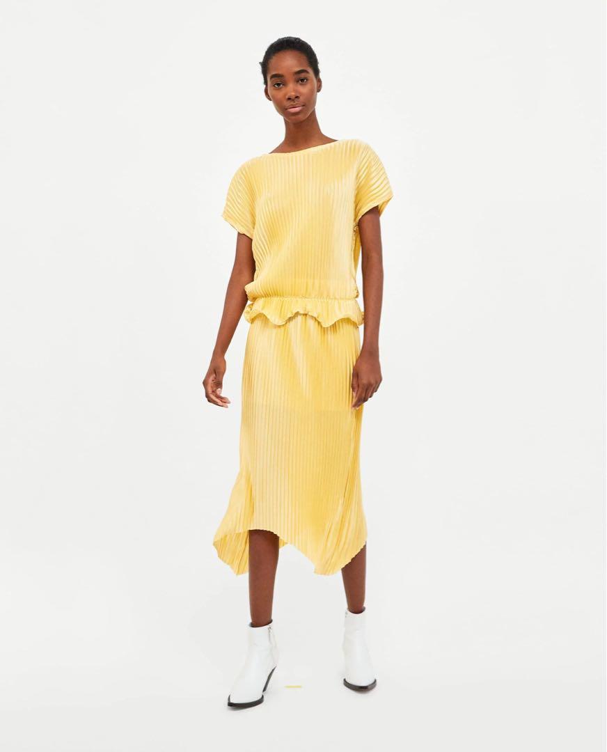 Zara yellow pleated top Clearance