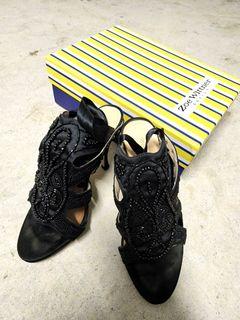 Zoe Wittner - Rushing black satin high heels