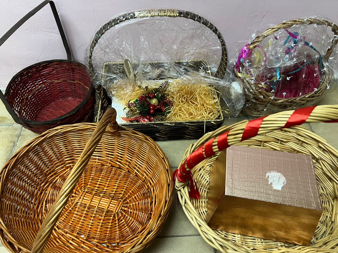 5 baskets for making hampers, Food & Drinks, Gift Baskets & Hampers on